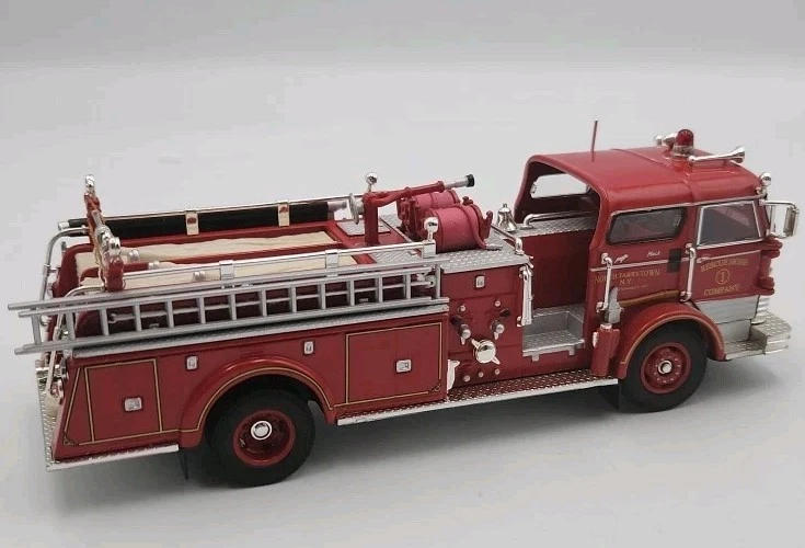 Signature Mack C Fire Pumper North Tarrytown Rescue Hose E1 DOORS OPEN 🔥 - Image 2 of 4