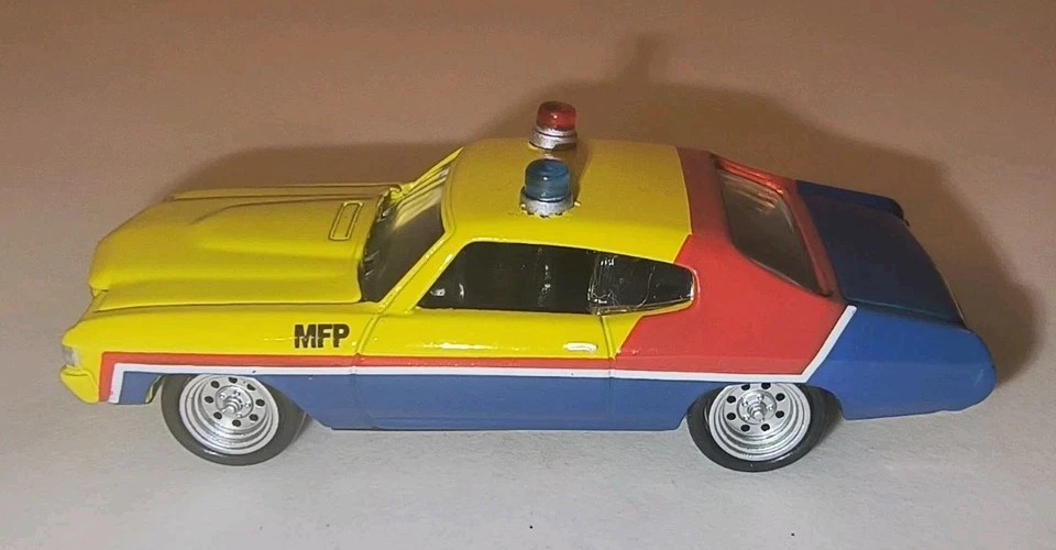 2011 JOHNNY LIGHTNING MAD MAX MFP INTERCEPTOR 1971 CHEVY CHEVELLE SS RARE  - Image 3 of 4