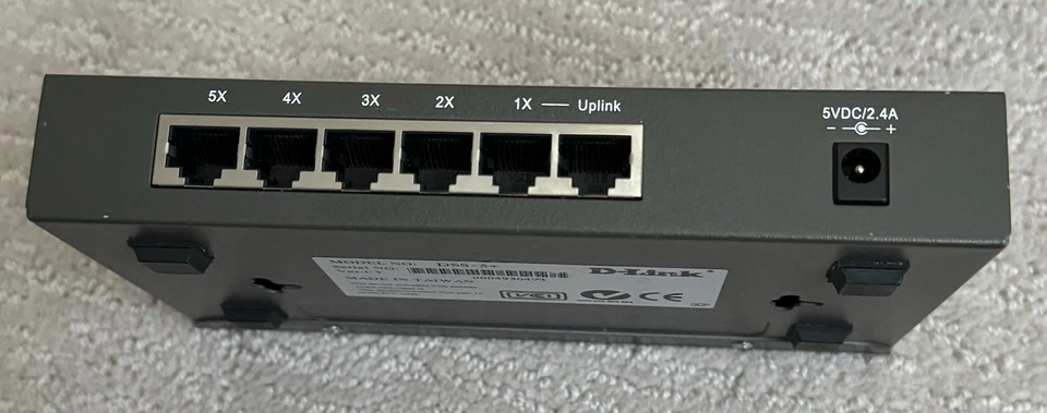 Mini conmutador Ethernet D-Link DSS-5+ 5 puertos II 10/100 conmutador Fast Ethernet Foto 2 de 4
