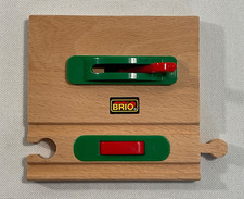 BRIO 33669 Autostop  Start Track Pack for Wooden Railway Battery Power Trains
