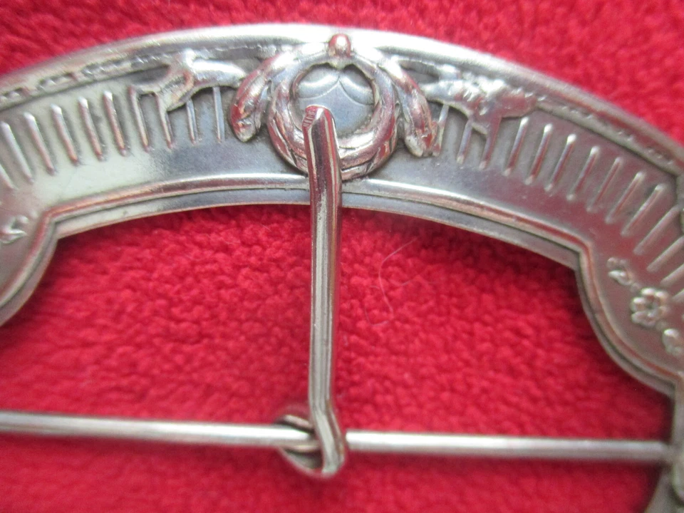 BOUCLE DE CEINTURE ANCIENNE . - Photo 2/4