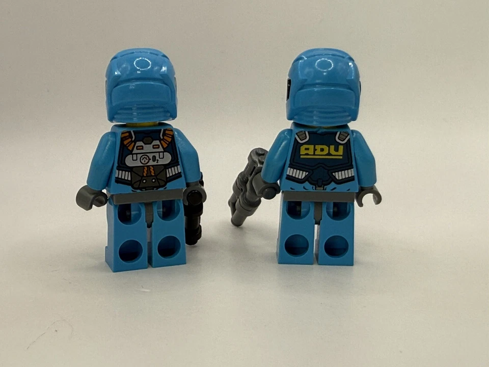 Lego Space Galaxy Squad  Minifigures Lot of 2 Authentic - Image 2 of 2