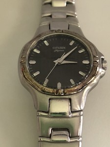 citizen watch with black face