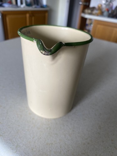 Enamel Jug Vintage Green And Cream 1 Pint 50s ? Lovely Little Display Item - Picture 6 of 11