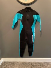 womens wetsuit size medium