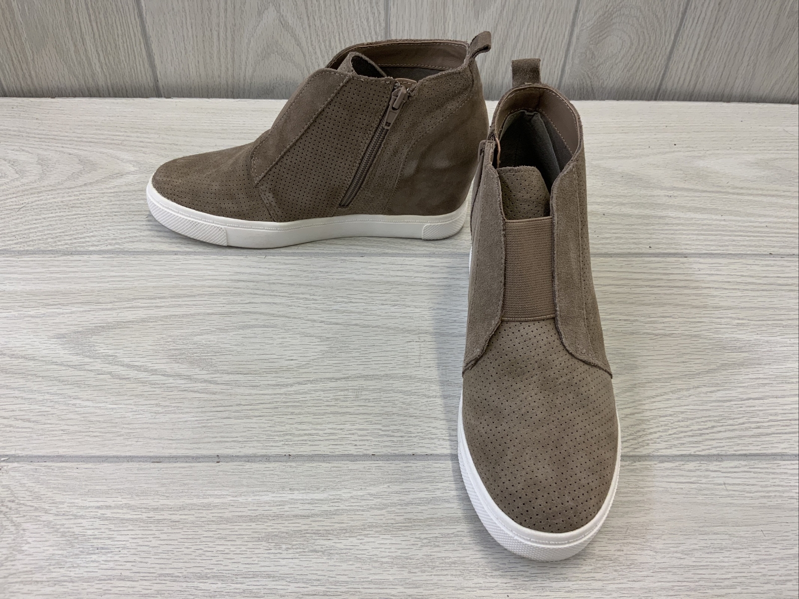 Steve Madden Wavery Wedge Sneaker 