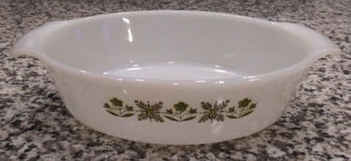 Vintage Anchor Hocking Fire King #433 Meadow Green 1-1/2 qt Casserole Dish