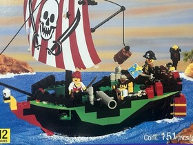 Lego Pirates Set 6250 Cross Bone Clipper Complete w/ Box & Manual