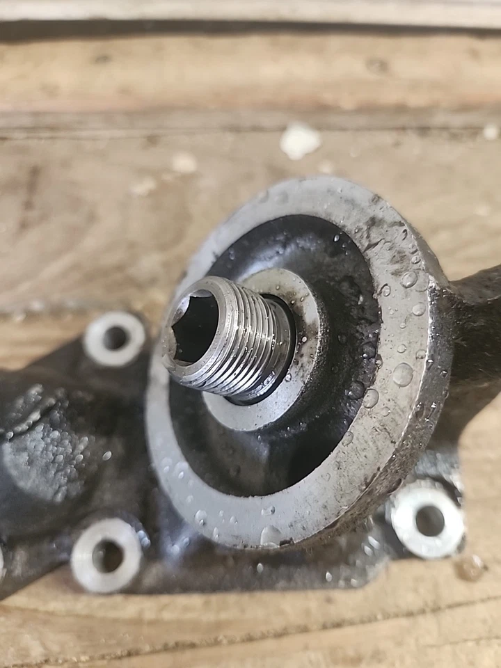 Ford Oil Filter Housing Adapter 4.6L Lincoln Town Car Grand Marquis F1AE6884AH - Image 2 of 4