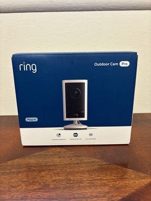 Ring Outdoor Cam Pro Plug-In Retinal 4k with wide-angle video 10x Zoom - NEW