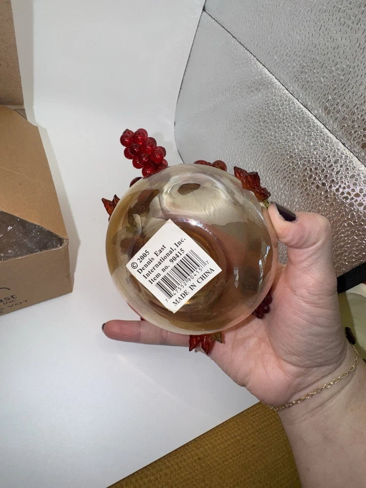 Candelabro votivo Dennis East 2005 con alambre de resina fruta ensartada Foto 4 de 4