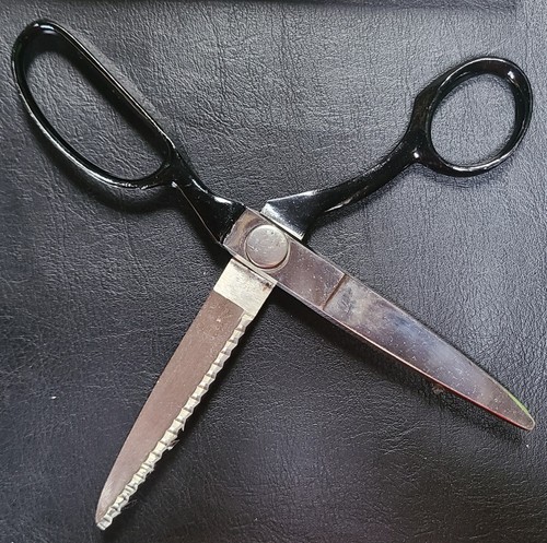 WISS Vintage Pinking Shears Sewing Scissors Dressmaking Model C Original Box  - Picture 7 of 8