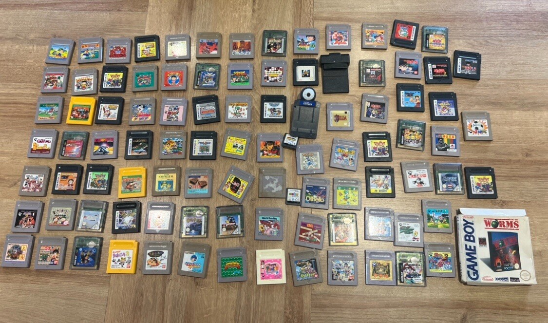 Nintendo Gameboy Games Bundle Of 95 Games Pokémon , Zelda , GTA
