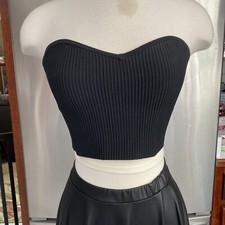 Le Lis Women's RIBBED STRAPLESS Solid Tube Top Black V SWEETHEART NECK SZ S