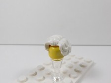 LEGO White Female Girl Short Wavy Hair Minifig D1