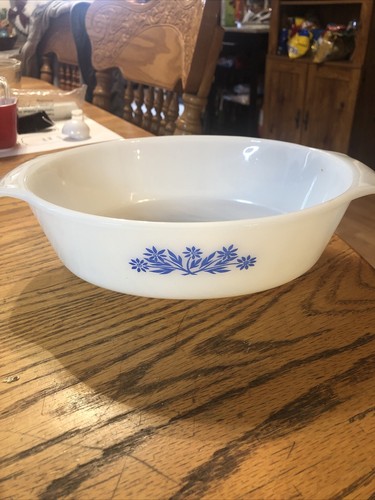 Vintage Fire King blue cornflower 1 1/2 qt covered casserole Baking dish 433 !
