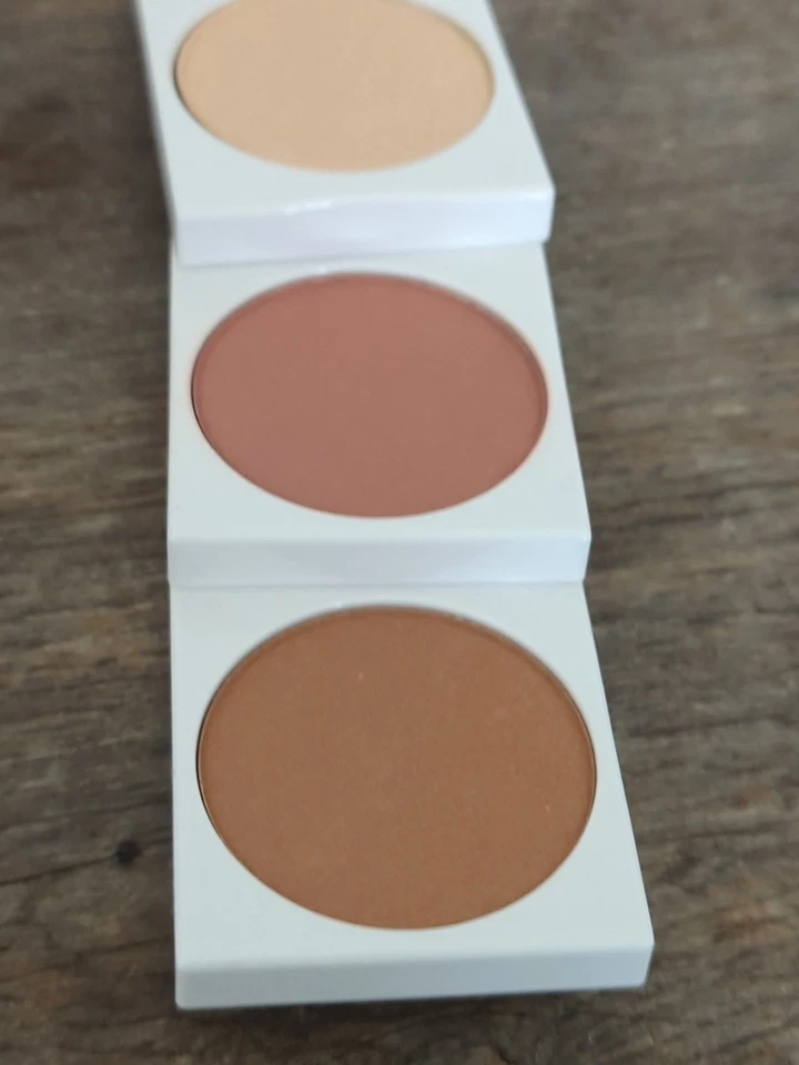 TARTE Blush Authority LET IT GLOW I'M SMITTEN GETTIN' TOASTY Amaz Clay Wardrobe - Image 3 of 4