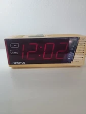 Spartus Model: 0123-Radio Alarm Clock-AM/FM-tan Digital-Corded for repair