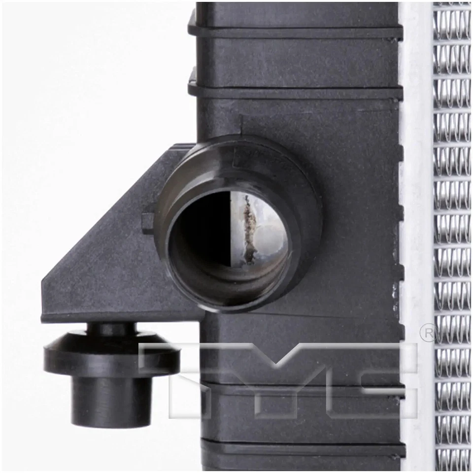 Conjunto de radiador TYC 13099 para Ford Lincoln Expedition F-150 Navigator 09-14 Foto 3 de 4