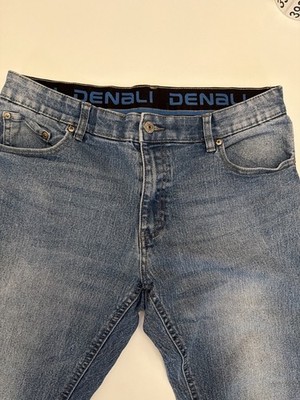 Denali Men s Jeans 34x30 Blue Stretch Denim Straight Leg 5 Pocket.        3932