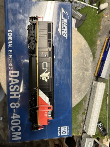 Rapido  GE Dash 8-40CM [With DCC & Sound] - CN #2451 modified | Zustand: Used
