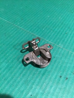 (1) Hettich Cabinet Hinge Nickel 1365 w/ Mounting Plate 1371 Germany Self Close