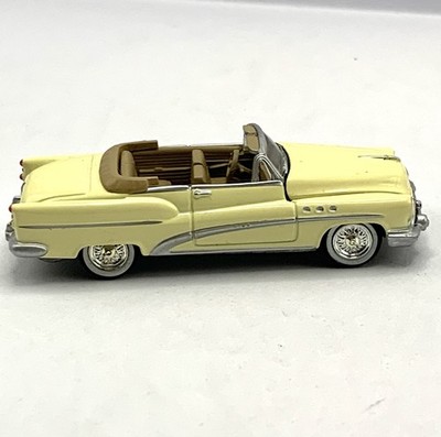 Johnny Lightning Cream 1953 Buick Super Convertible Rubber Tires