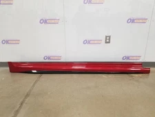 25 2025 TOYOTA CAMRY SE OEM PASSENGER RIGHT ROCKER PANEL MOULDING SKIRT RED