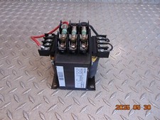 SQUARE D 9070TF500D1 0.5 kVA TRANSFORMER PRI: 240/480V SEC: 120V w FUSE HOLDER