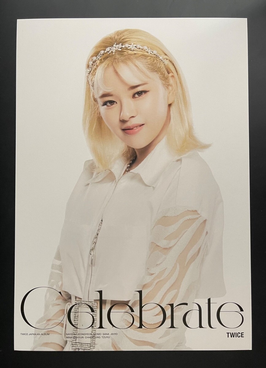 TWICE『Celebrate』ONCE ver. + Postcard [Select Member] NAYEON MOMO