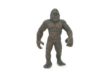 Bigfoot Model Sasquatch Toy, Yeti, Statue, Cryptid, Rubber Figure 5" CH297 BB180
