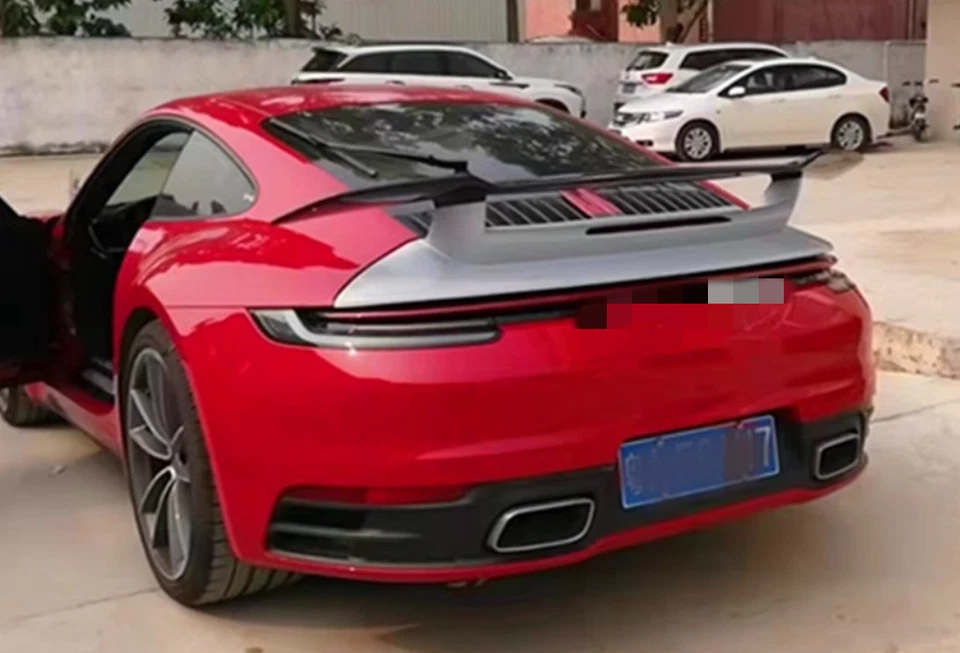 Alerón trasero pequeño estilo SD de fibra de carbono real para Porsche 911 2004-2022 Foto 2 de 4