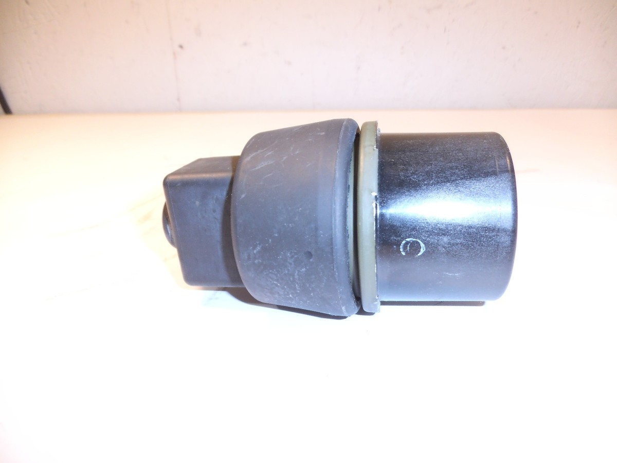 YAMAHA XVZ1300 ROYALSTAR VACUUM ACTUATOR 4XY-85860-00-00 XVZ 1300