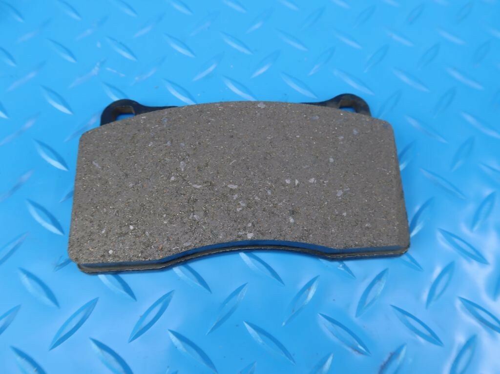 Maserati Ghibli Base front brake pads LOW DUST TopEuro #9814