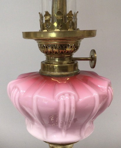 Antique/Vintage Peg Oil Lamp Pink/Cranberry Font And Shade. No1. - Picture 4 of 14