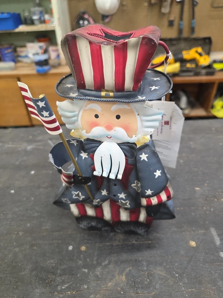 Candelabro votivo linterna de hojalata patriótico Tío Sam, rojo, blanco y azul Foto 2 de 4