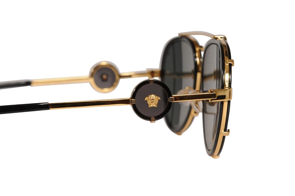 Gafas de sol de aviador Versace para hombre modelo 2232 negras doradas redondas remachadas Foto 4 de 4