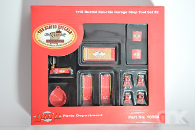 GMP 18964 Busted Knuckle Garage Shop Tool Set #2 11-tlg. Werkstatt-Zubehör 1:18