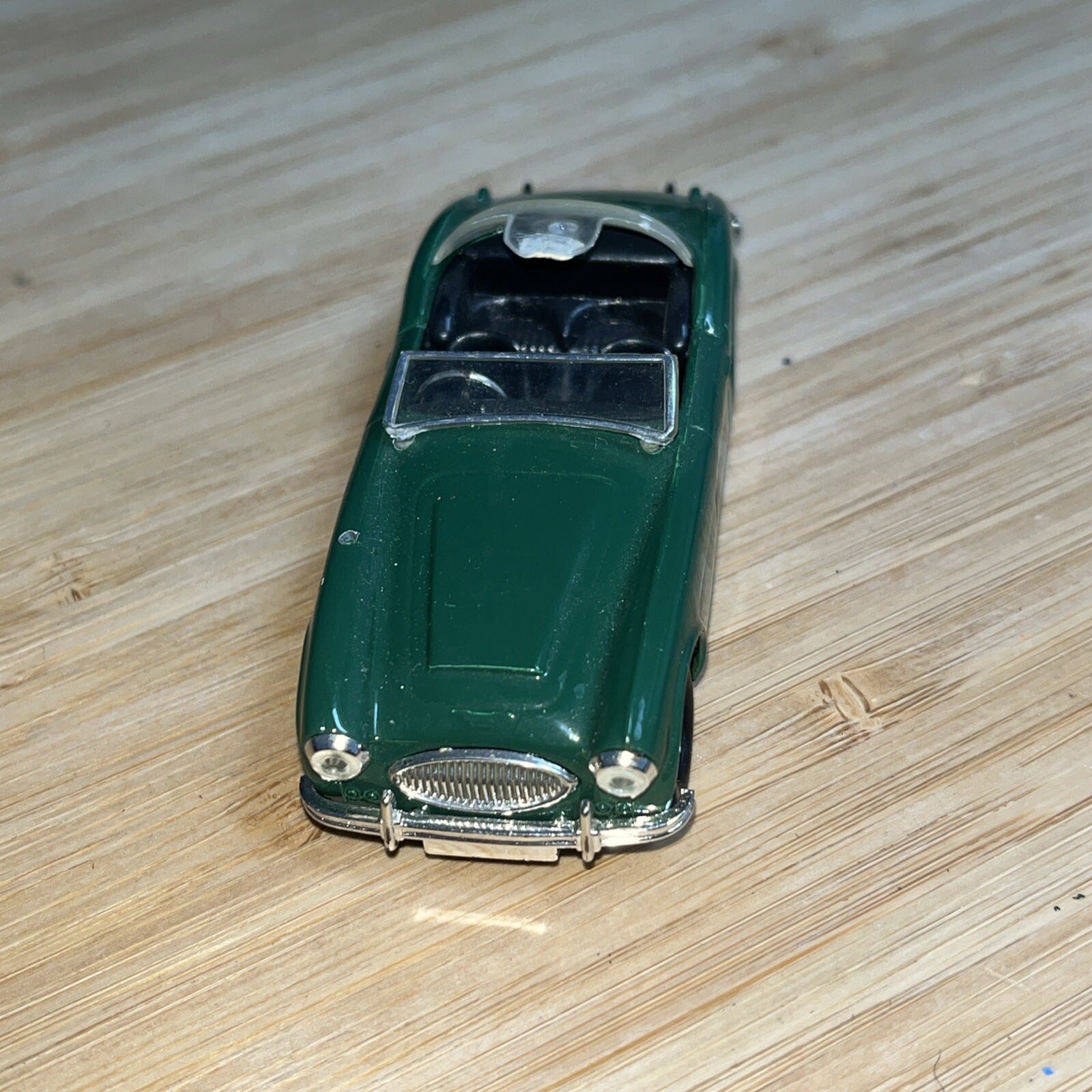 Matchbox 17c, Austin FX3 Taxi - Free Price Guide & Review
