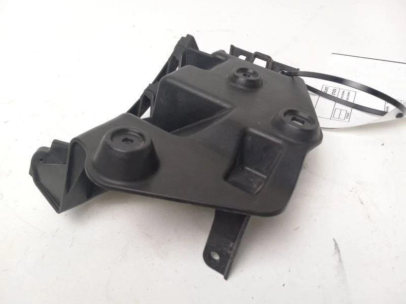 PARAGOLPES TRASERO IZQUIERDO AUDI A3 2007 SOPORTE PARACHOQUES SUPERIOR Foto 3 de 4