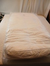 contour legacy leg knee foam support pillow .Brand New 26x13x4 .Machine Wash Col