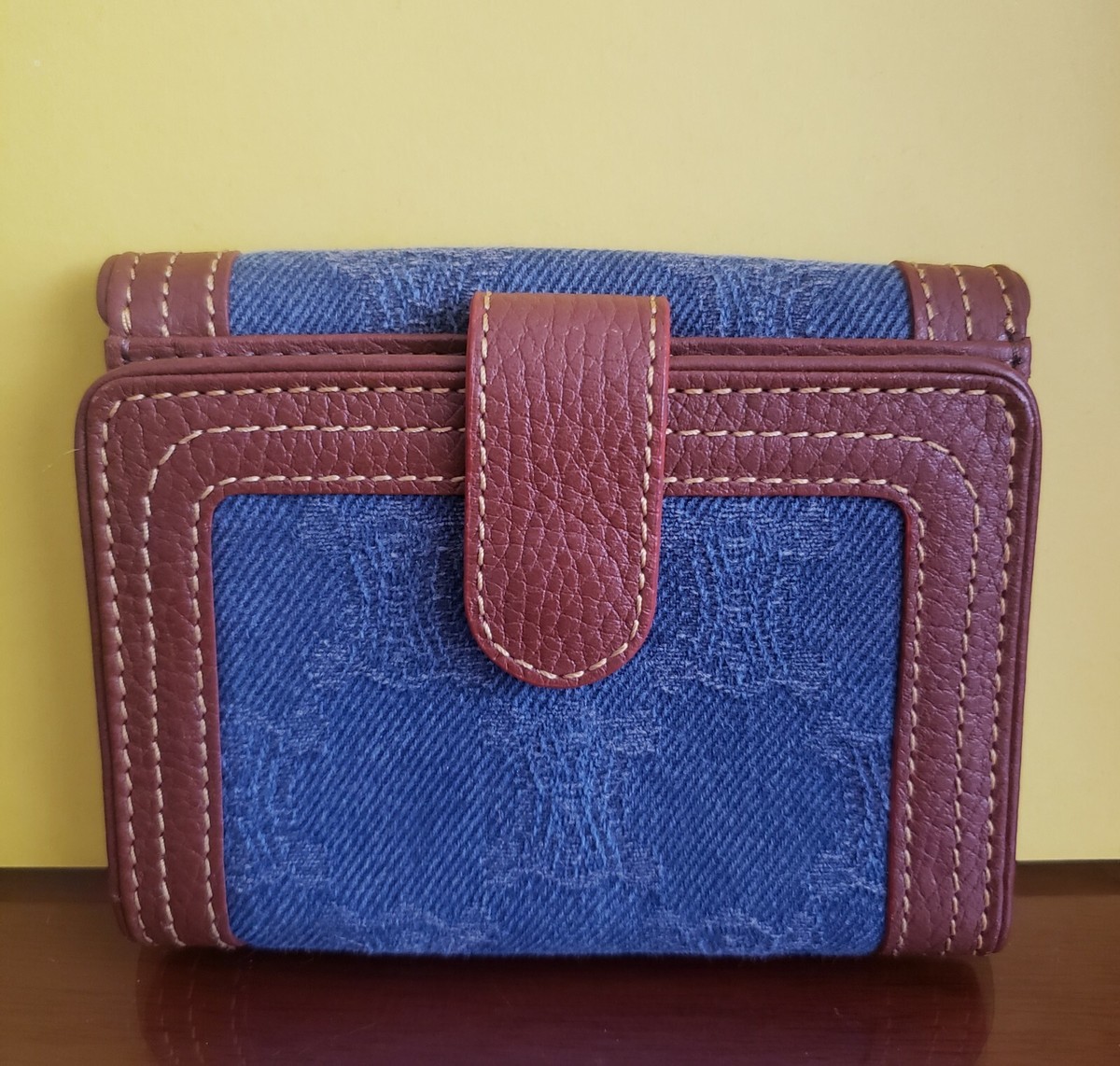 希少✨Celine Studs Bifold Wallet Leather CELINE Blue Denim & Brown Leather w/Gold Studs Bifold Wallet