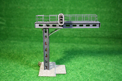Potence lumineuse SNCF 1960 avec nacelle - Trains Ouest
