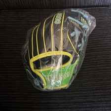 Wilson Fall 2025 A2000 Infield Baseball Glove 11.25 Inch Right Hand Throw