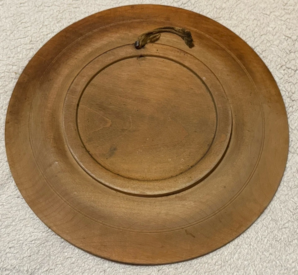alter Holzteller Deutsches Brot, aus deutscher Erde - Blumenmotiv Kunst Handgem. - Bild 2 von 3