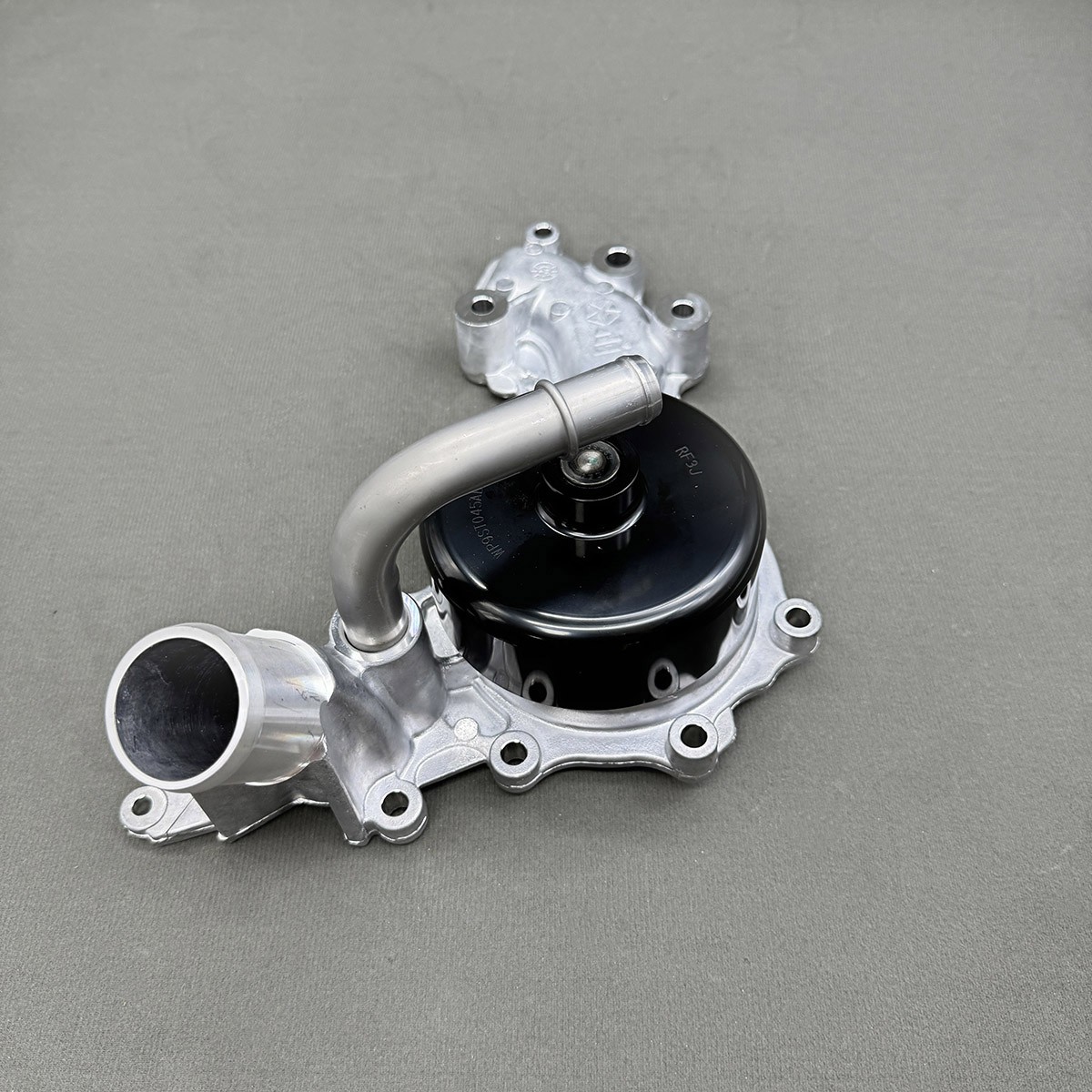 Maserati Ghibli 2017 Water pumps with housing Set