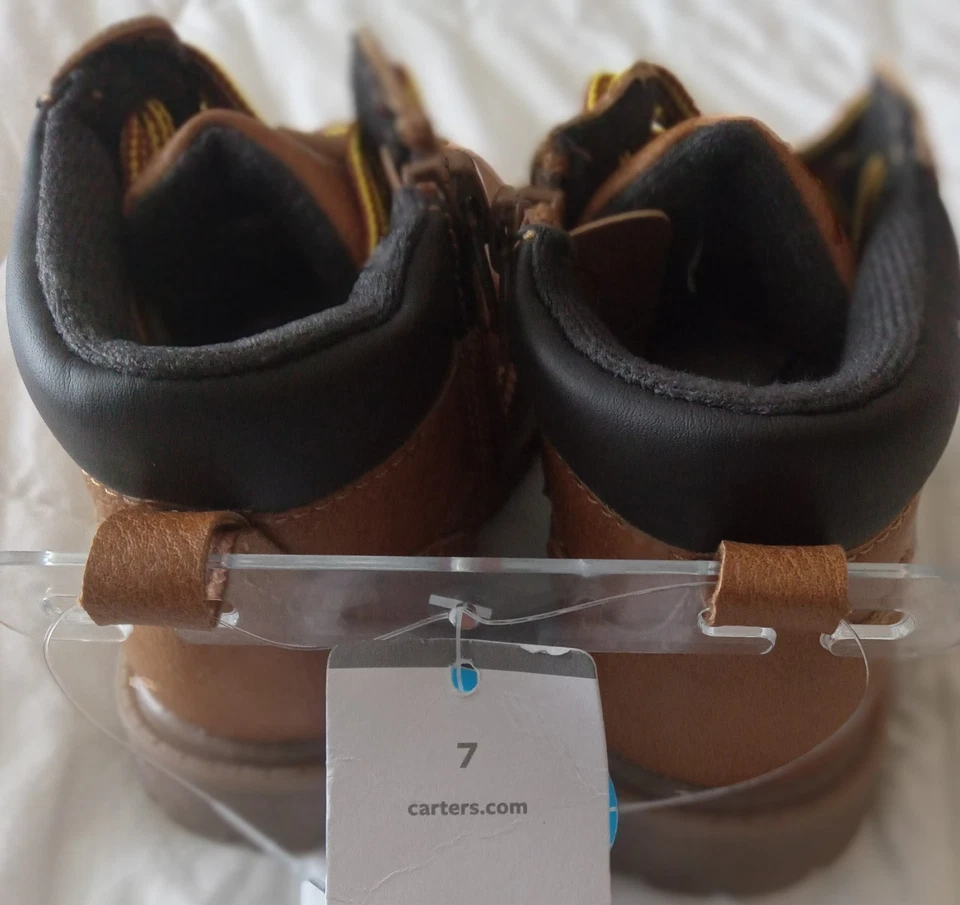 Bota de Moda Roy Unisex-Niño Carter's Talla 7 Foto 3 de 4