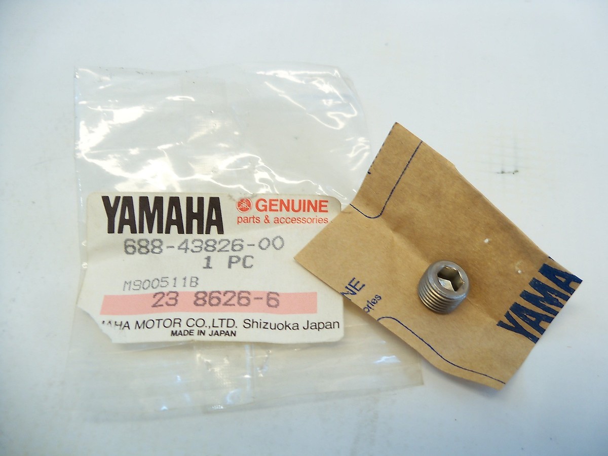 NOS YAMAHA 688-43826-00-00 POWER TILT & TRIM TAPER SCREW PLUG