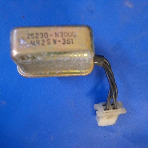 70S-80S DATSUN 280Z REAR GLASS DEGOGGER MISC.RELAY 25230-N3000 - Picture 1 of 4