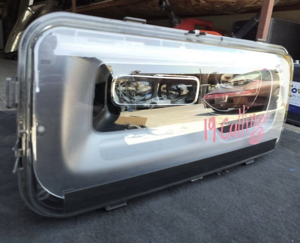 2019 2020 2021 Rolls Royce Cullinan Front Left Driver LED Headlight OEM Used